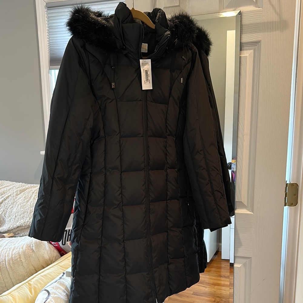 Black Long Puffer Jacket with Faux Fur Detachable Hood
